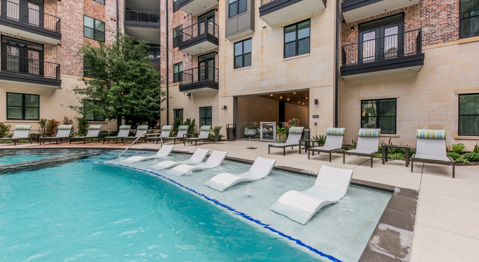 Austin Condo: 4911 E 7th St