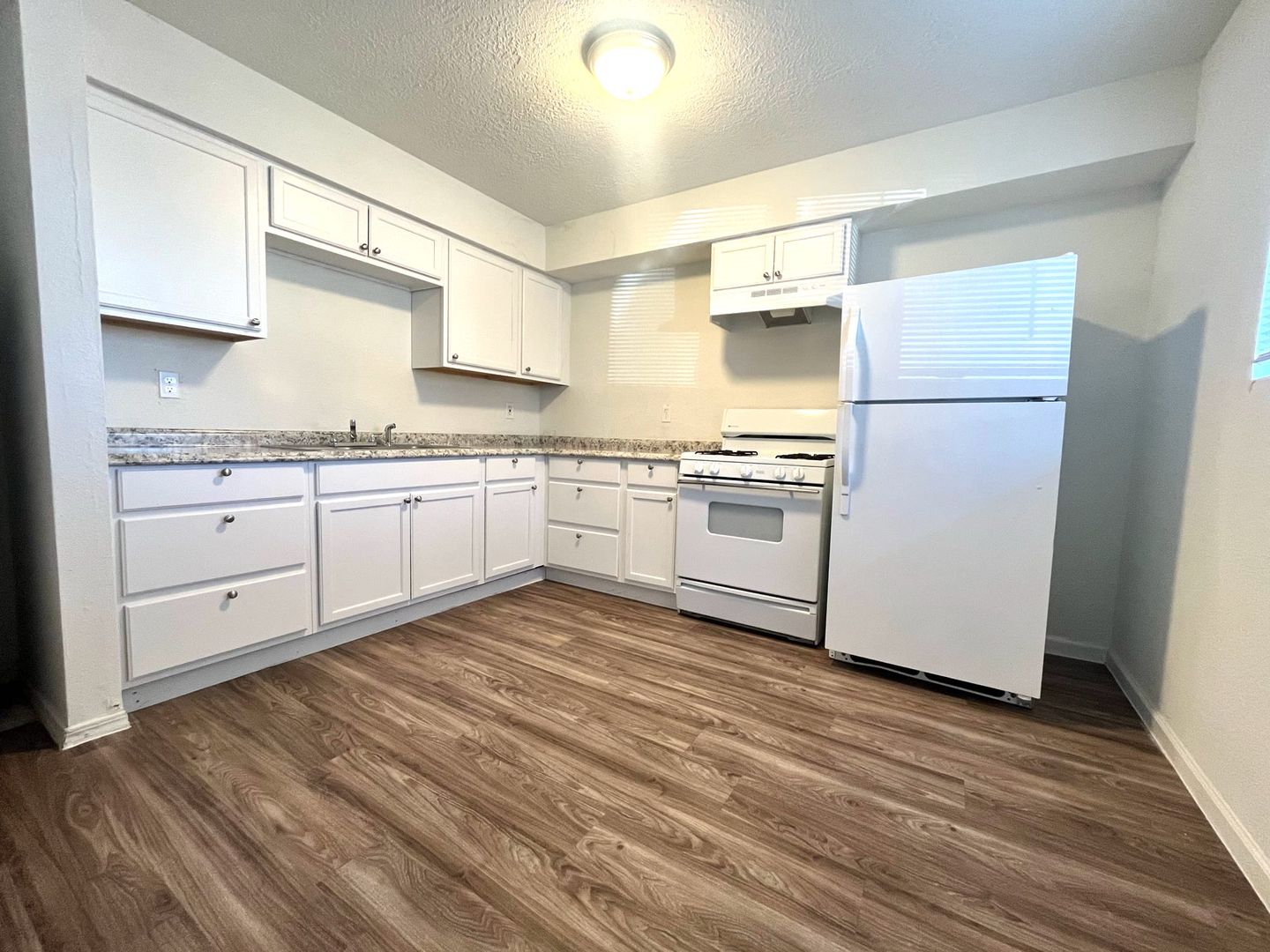 Albuquerque Apartment: 604 Chama SE