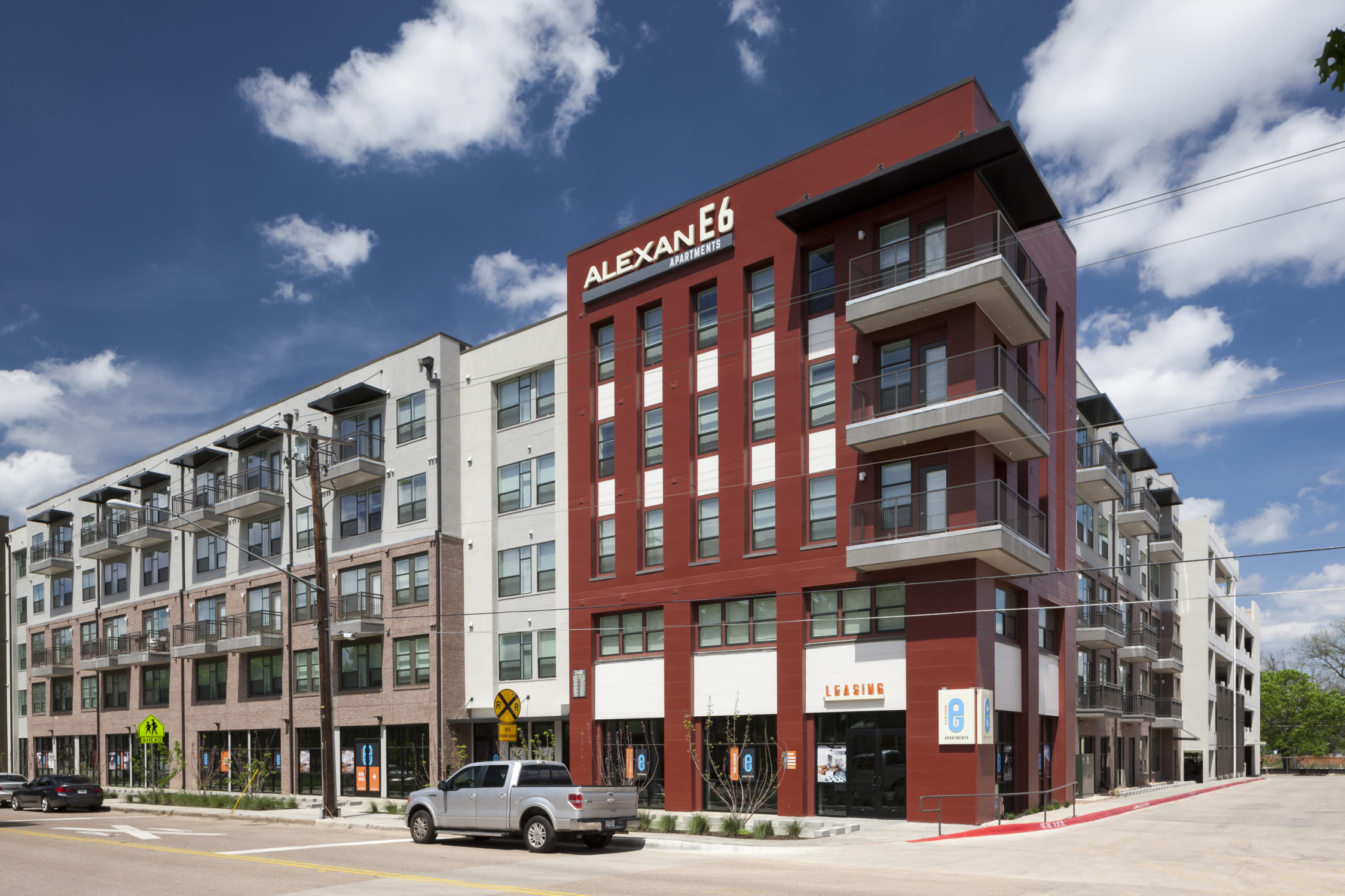 Austin Condo: 2401 E 6th St