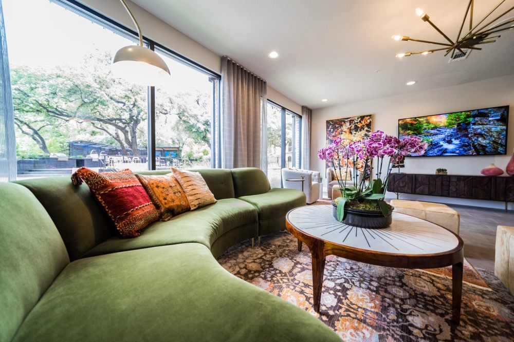 Austin Condo: 1008 S Congress Ave