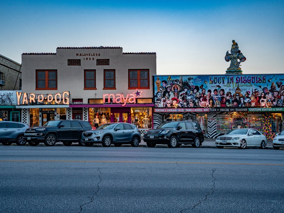 Austin Condo: 1222 S Congress Ave