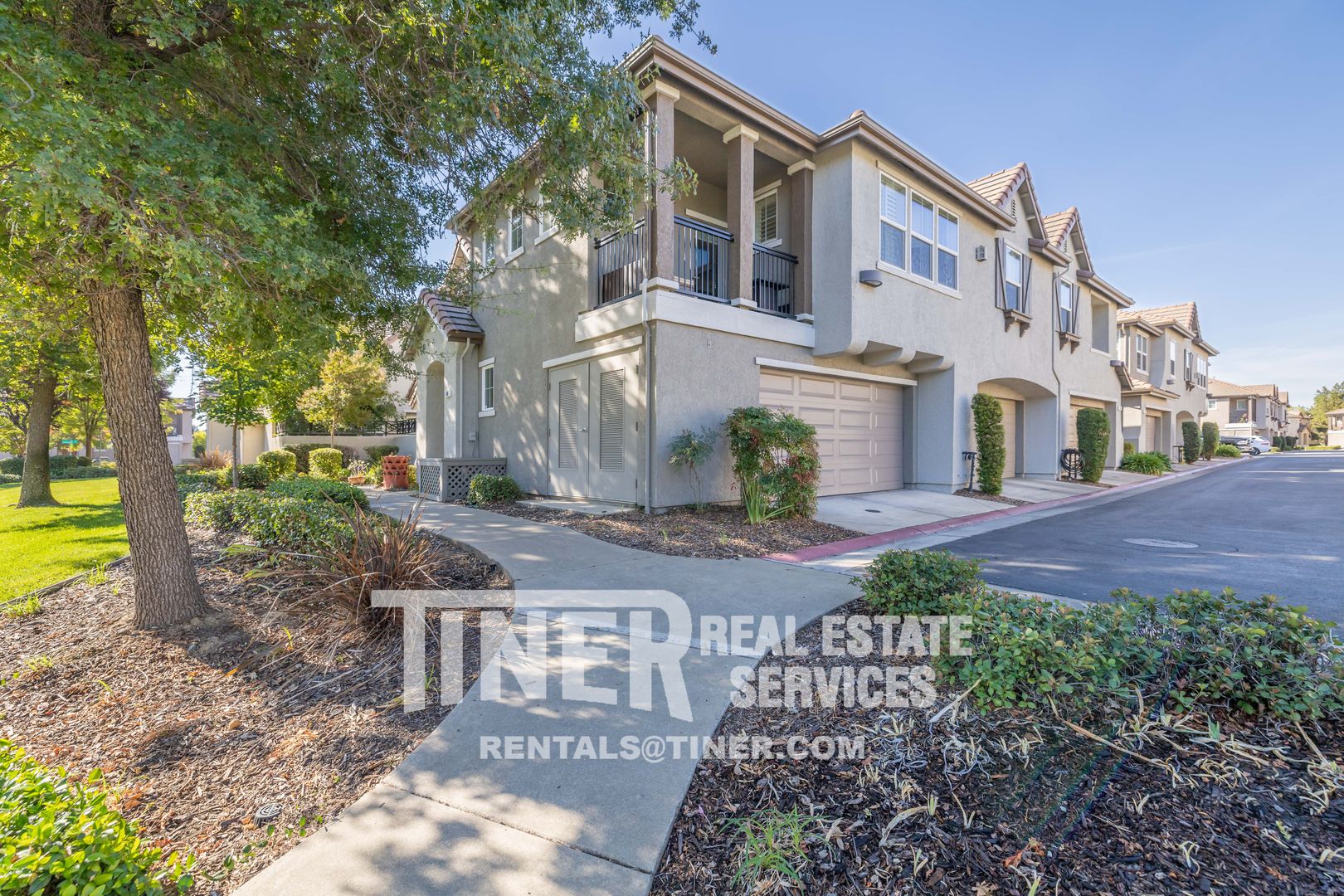 Folsom House: 506 Monet Lane