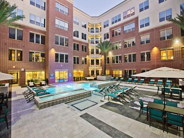 Houston Condo: 2311 Main Street