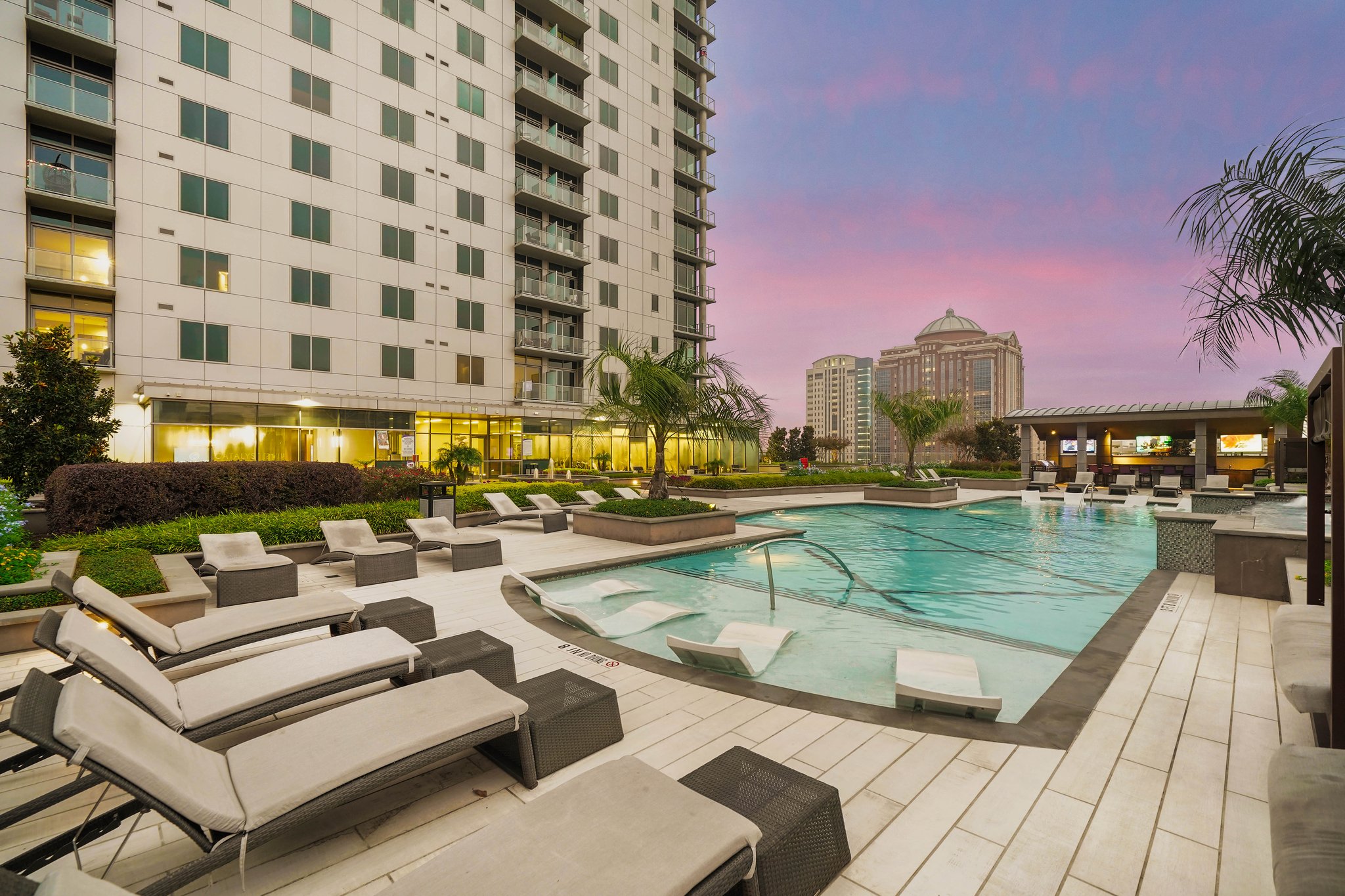 Houston Condo: 1476 Texas Ave