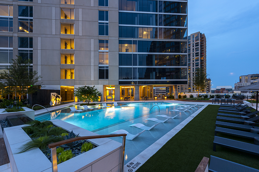 Houston Condo: 415 Milam St