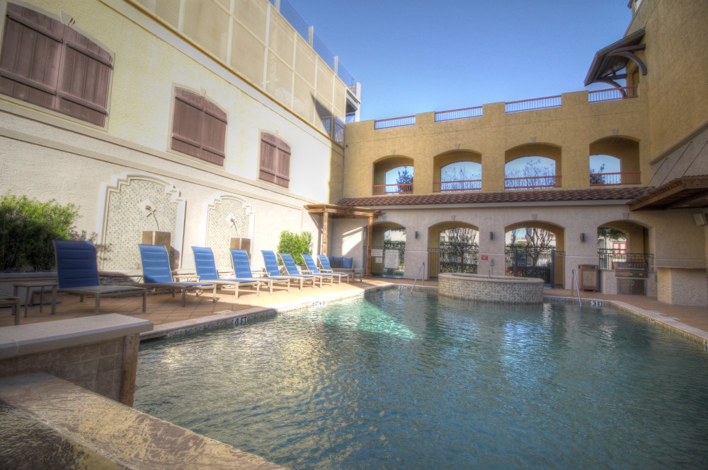 Houston Condo: 601 Studemont