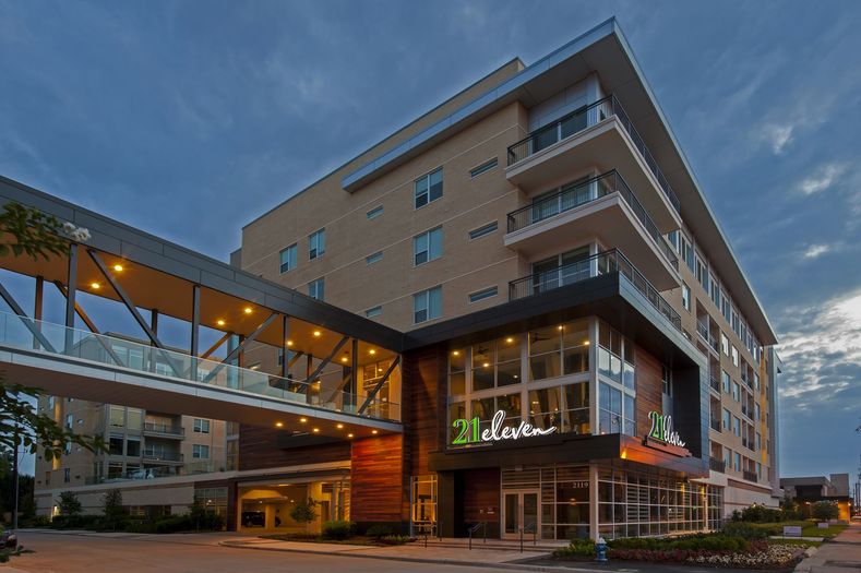 Houston Condo: 2120 Westheimer Road