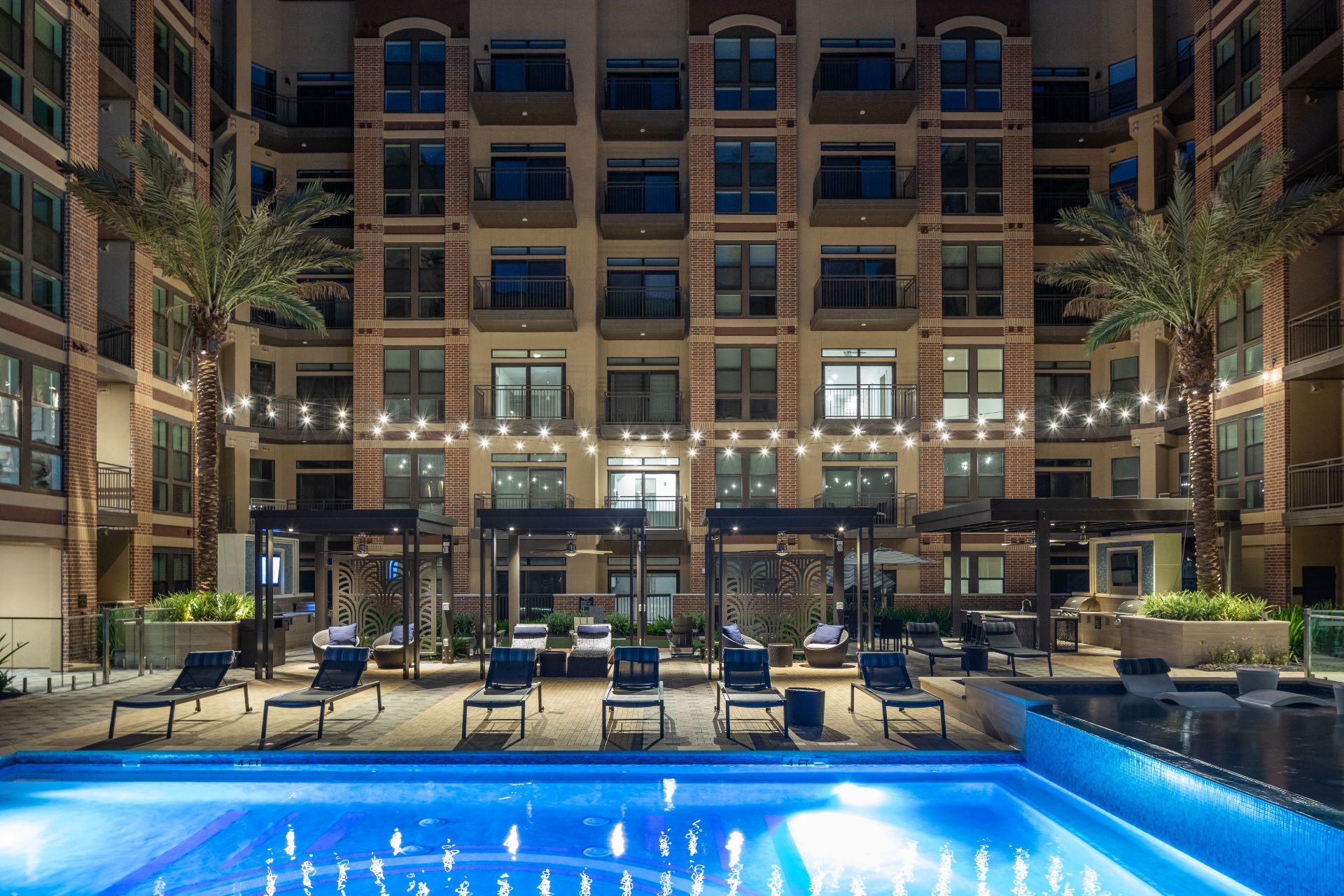 Houston Condo: 516 W 20th St