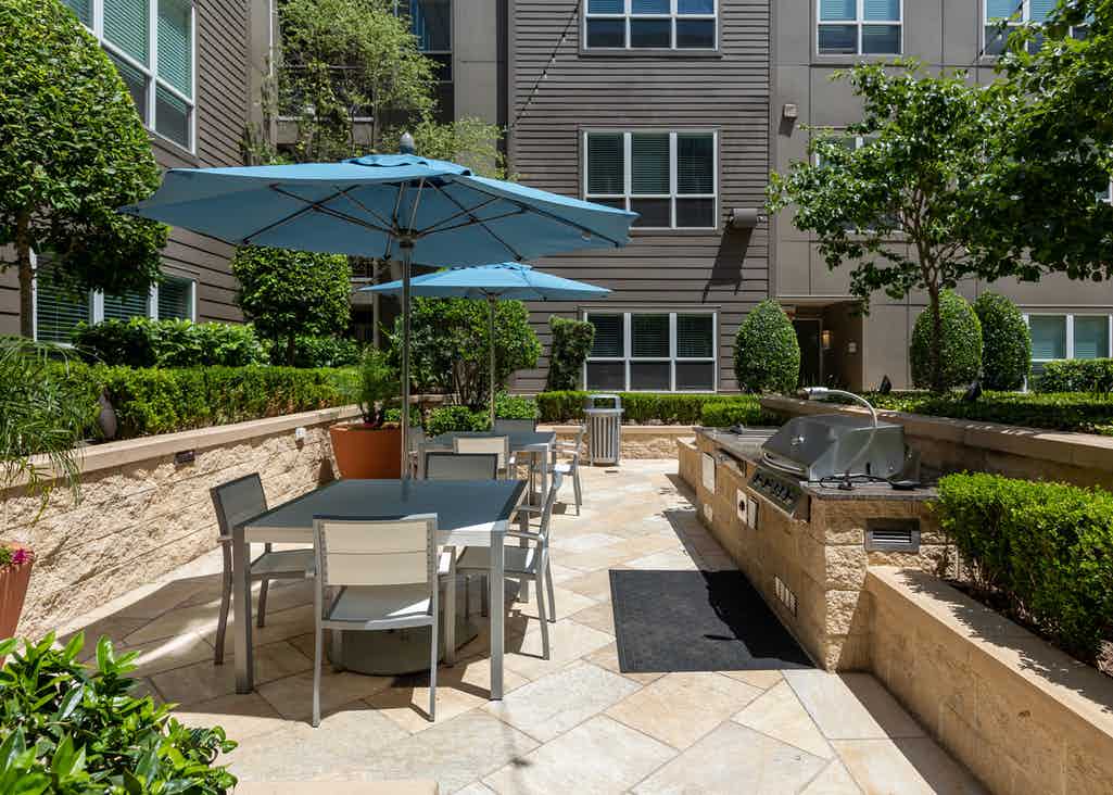 Houston Condo: 1341 W Gray St