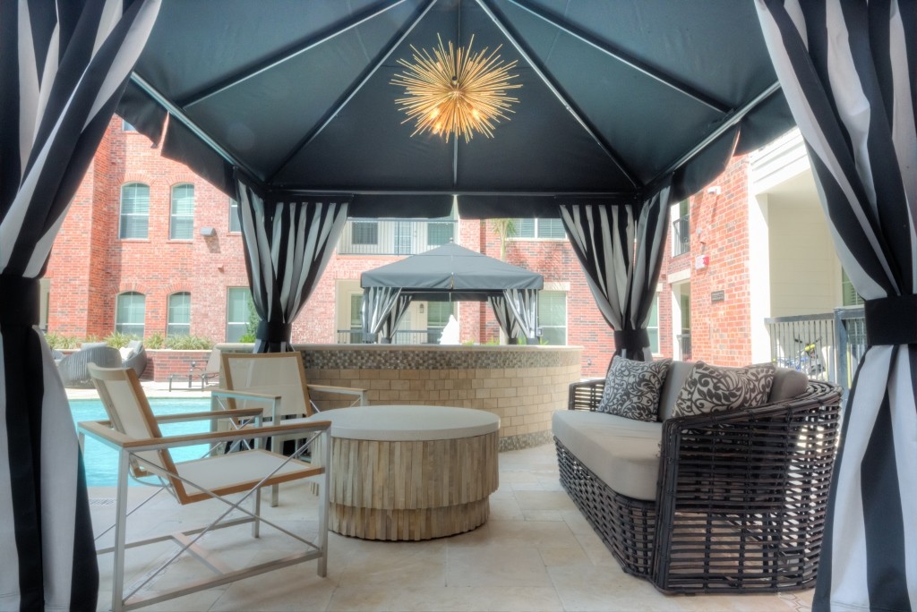 Houston Condo: 4311 Dunlavy St