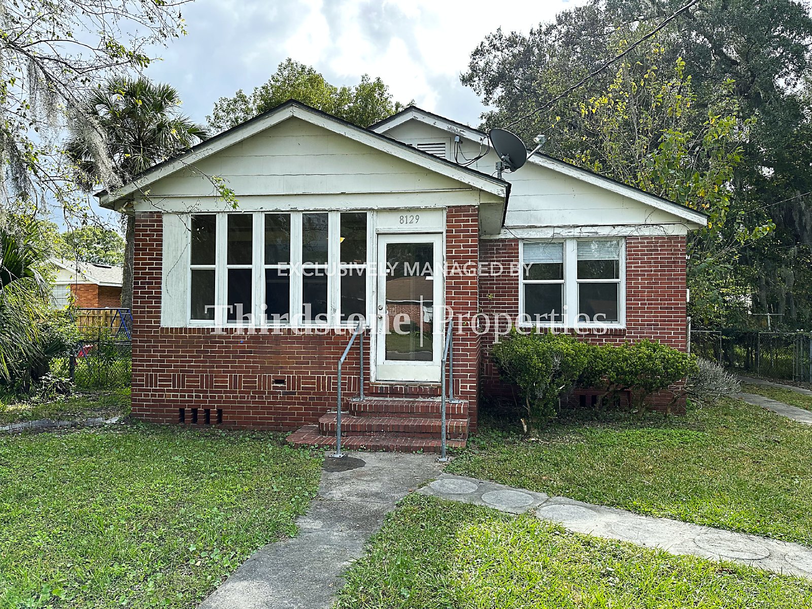 Jacksonville House: 8129 Hawthorne Street