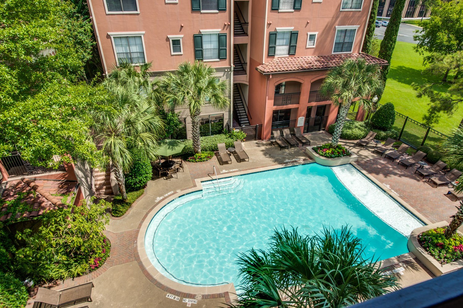 Houston Condo: 321 Jackson Hill