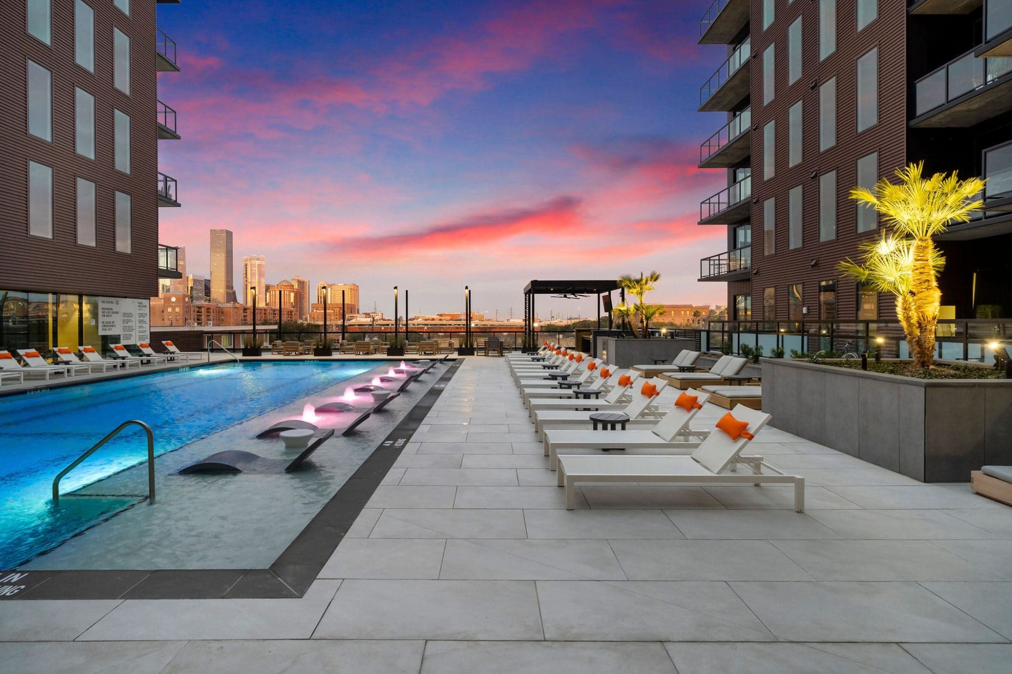 Houston Condo: 2405 Navigation Blvd