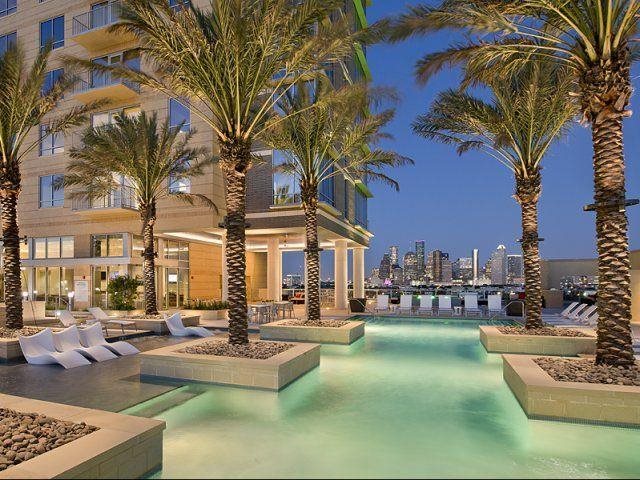 Houston Condo: 3516 W. Dallas St