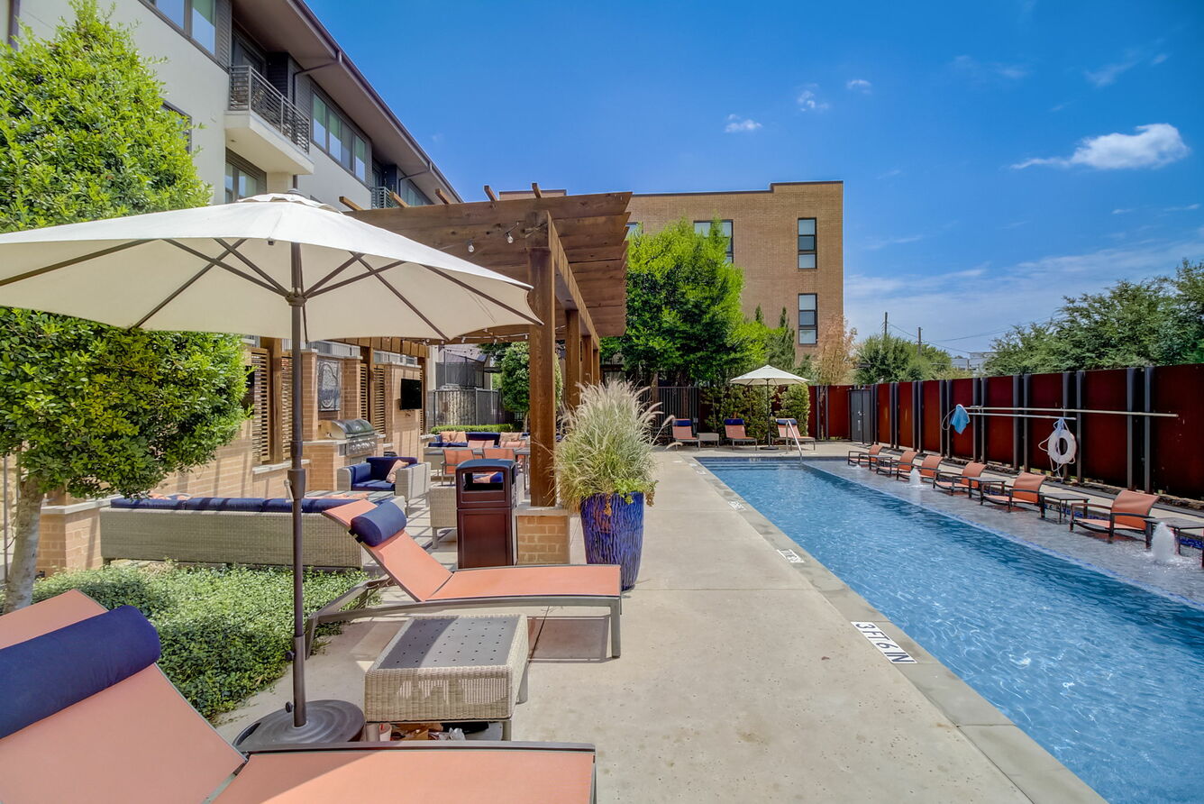 Dallas Condo: 2111 N Peak St