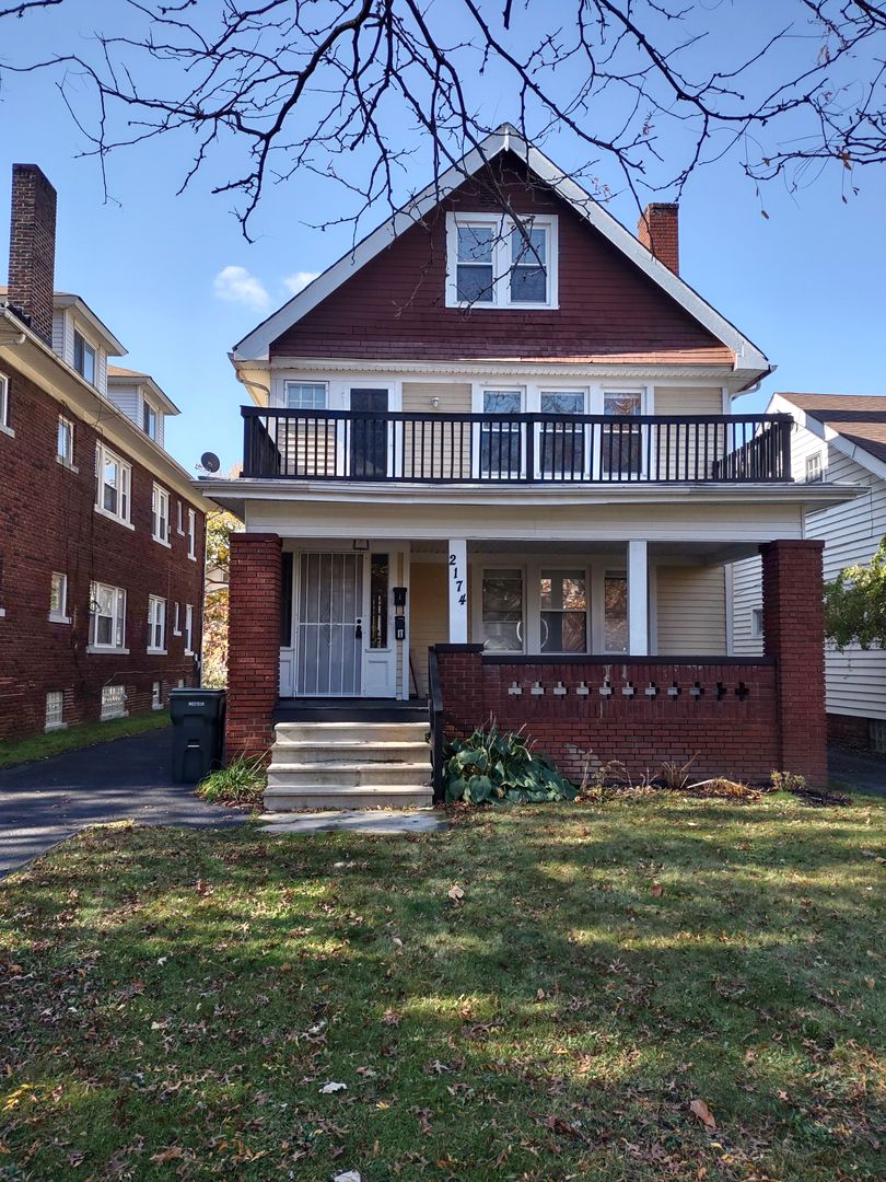 Cleveland Heights Condo: 2174 Oakdale Road