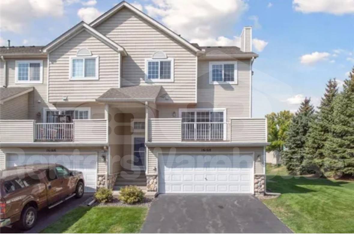 Osseo Townhome: 16168 70th Pl N
