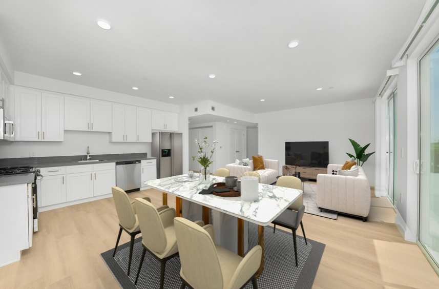 Van Nuys Apartment: 14825 Delano St