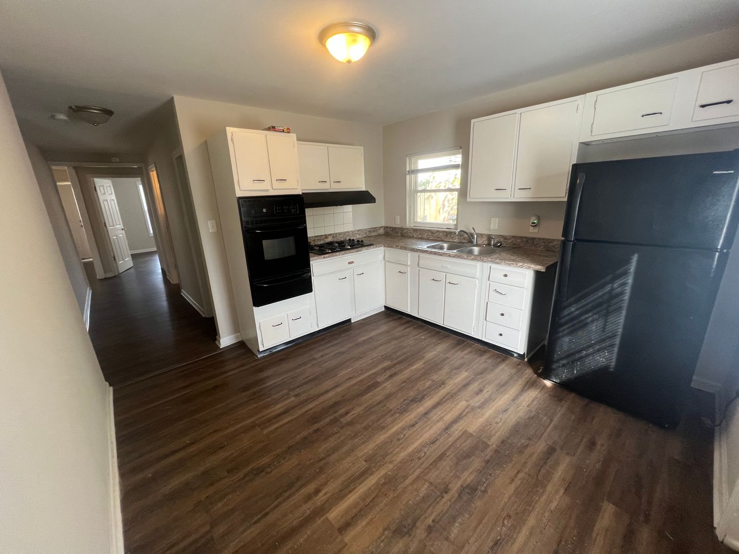 Lexington House: 410 Dallas Ave (Z1)