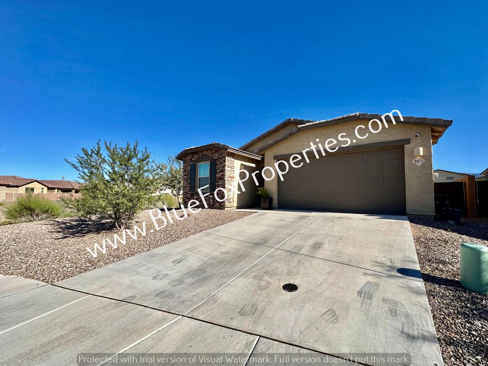 Tucson House: 8073 S Jaeger Pl