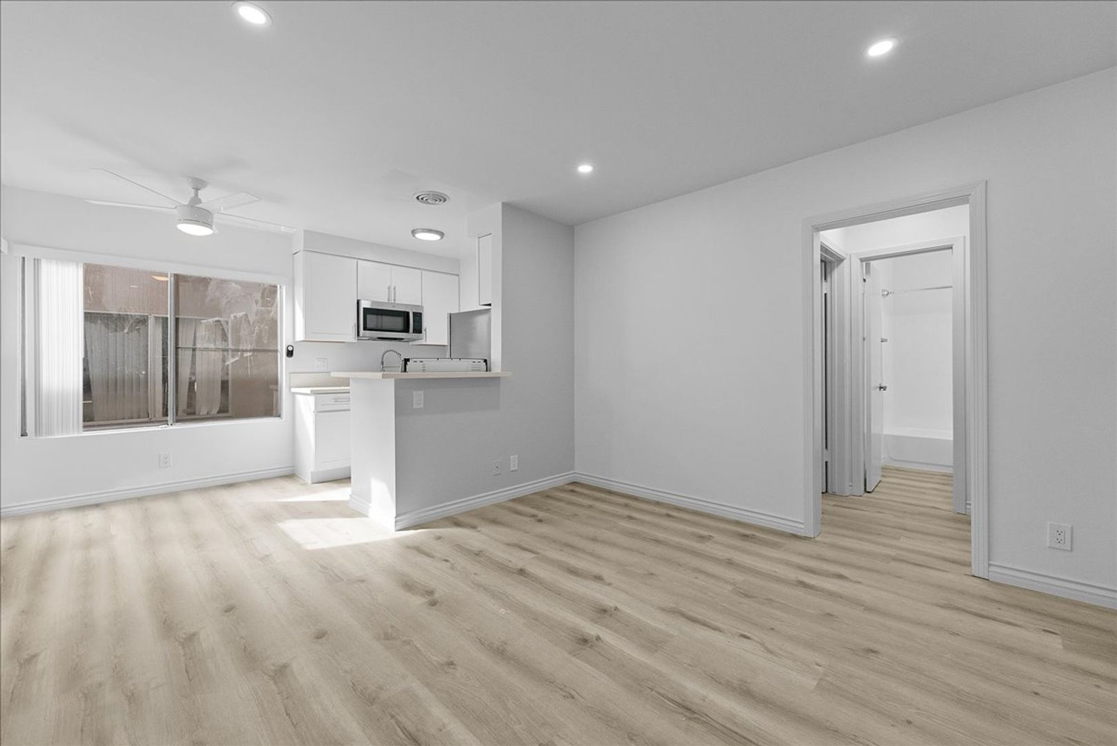 Los Angeles Condo: 12761 Pacific Ave.