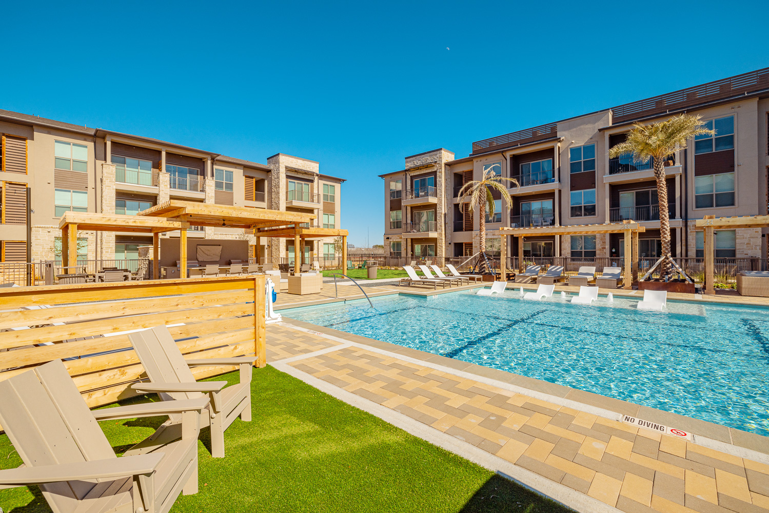 Austin Condo: 601 East Farm to Market Road 1626