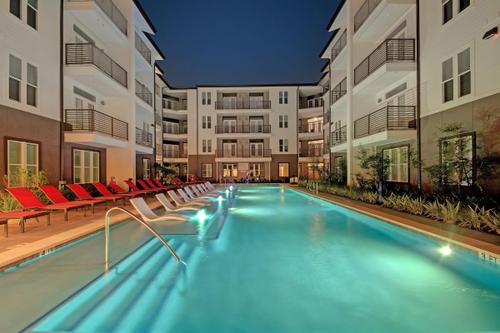 Austin Condo: 10800 South IH 35