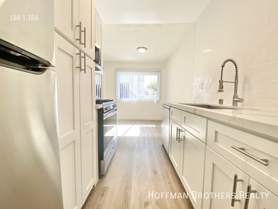 Los Angeles Condo: 1710 Arapahoe St