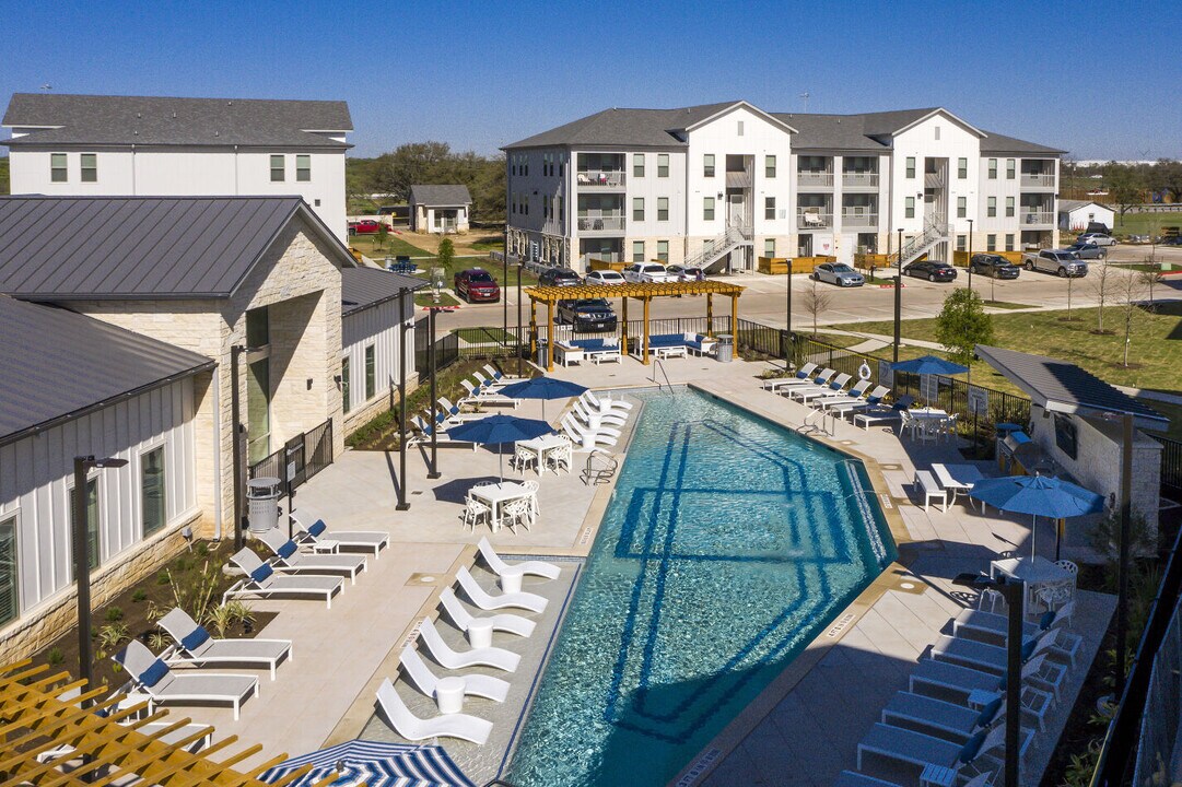 Georgetown Condo: 2600 N Austin Ave