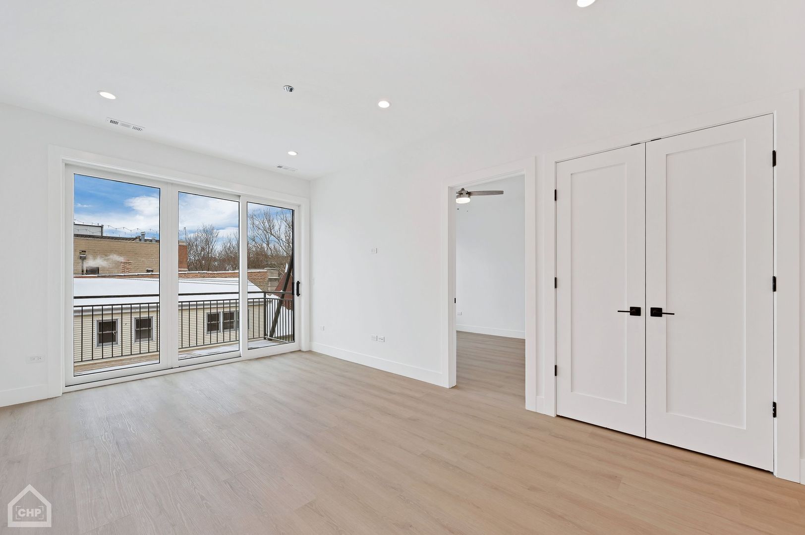 Chicago Condo: 3322 N. Halsted Street