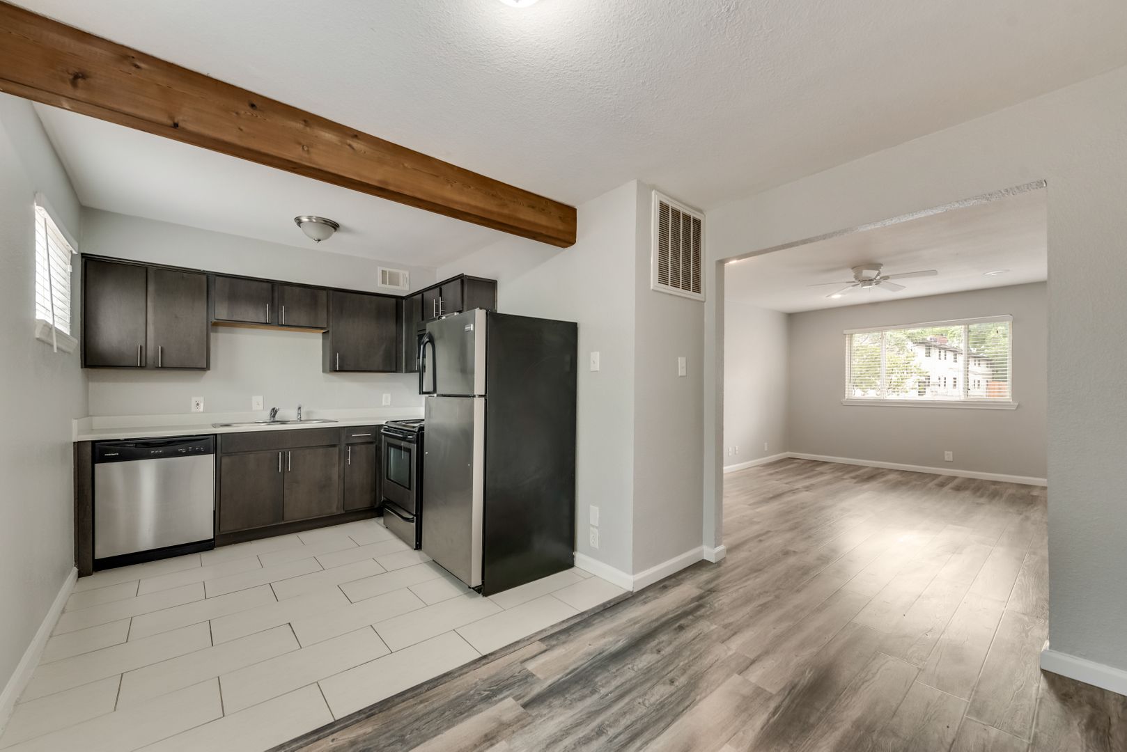 Dallas Apartment: 4718 Reiger Ave
