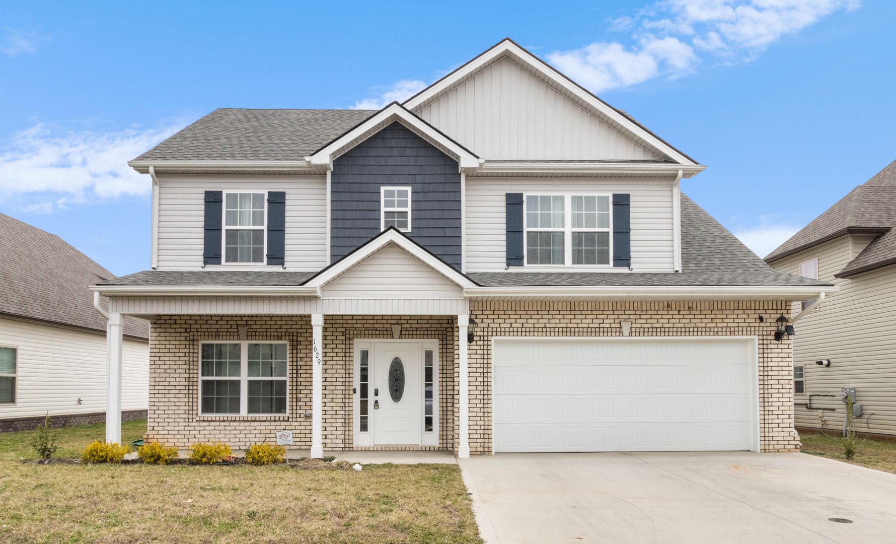 Clarksville House: 1629 Kestrel Dr