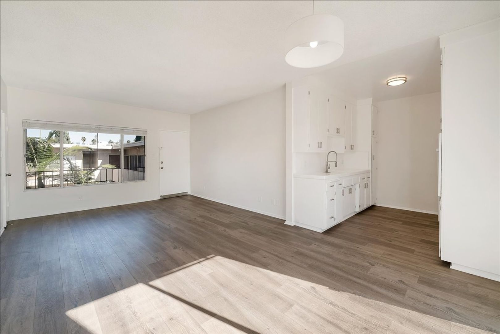 Los Angeles Condo: 1831 Federal Ave.