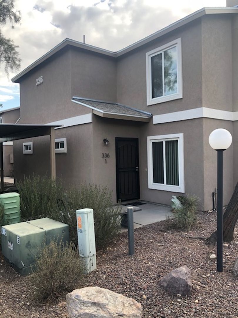 Tucson Condo: 336 E Limberlost