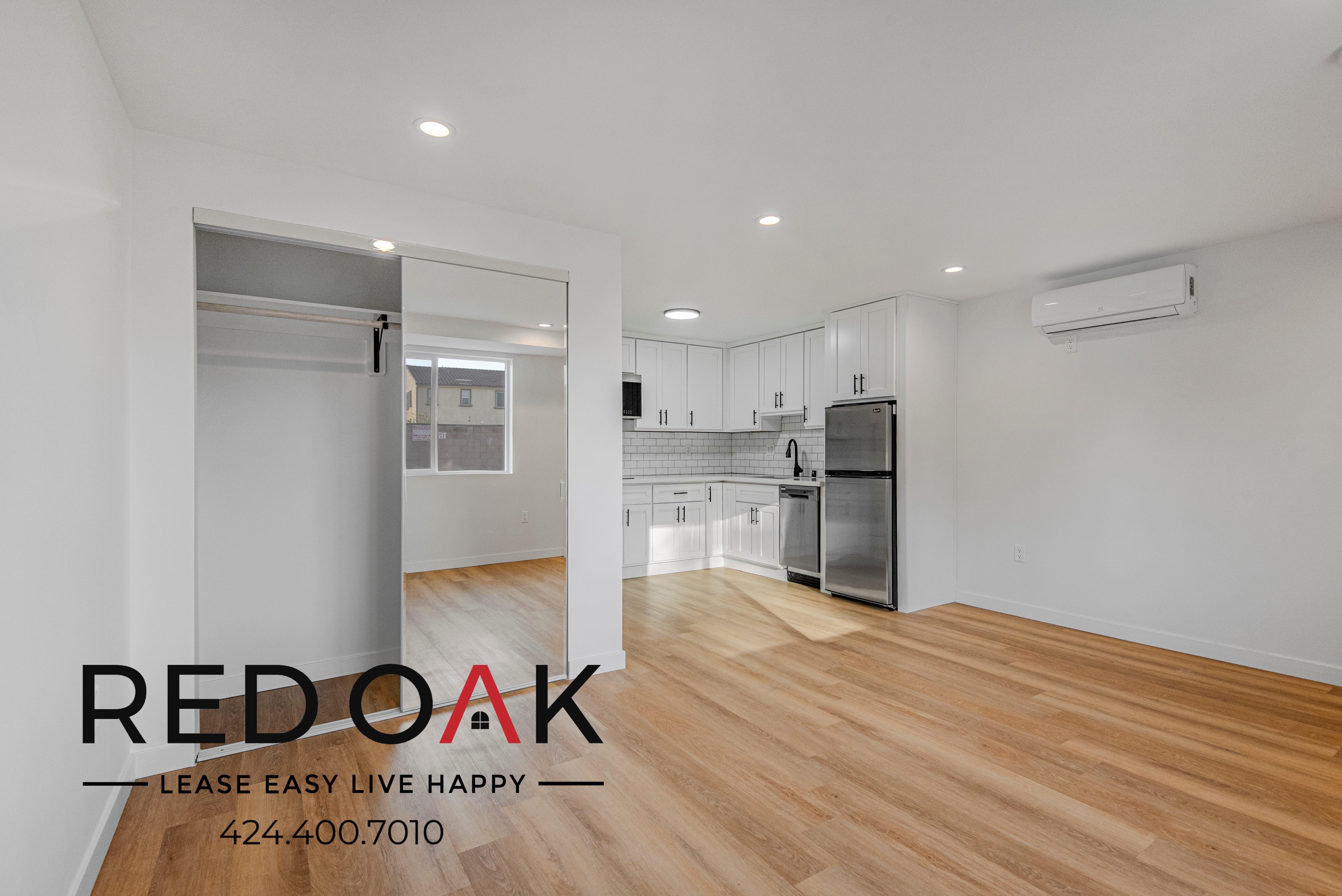 Canoga Condo: 8555 Independence Ave