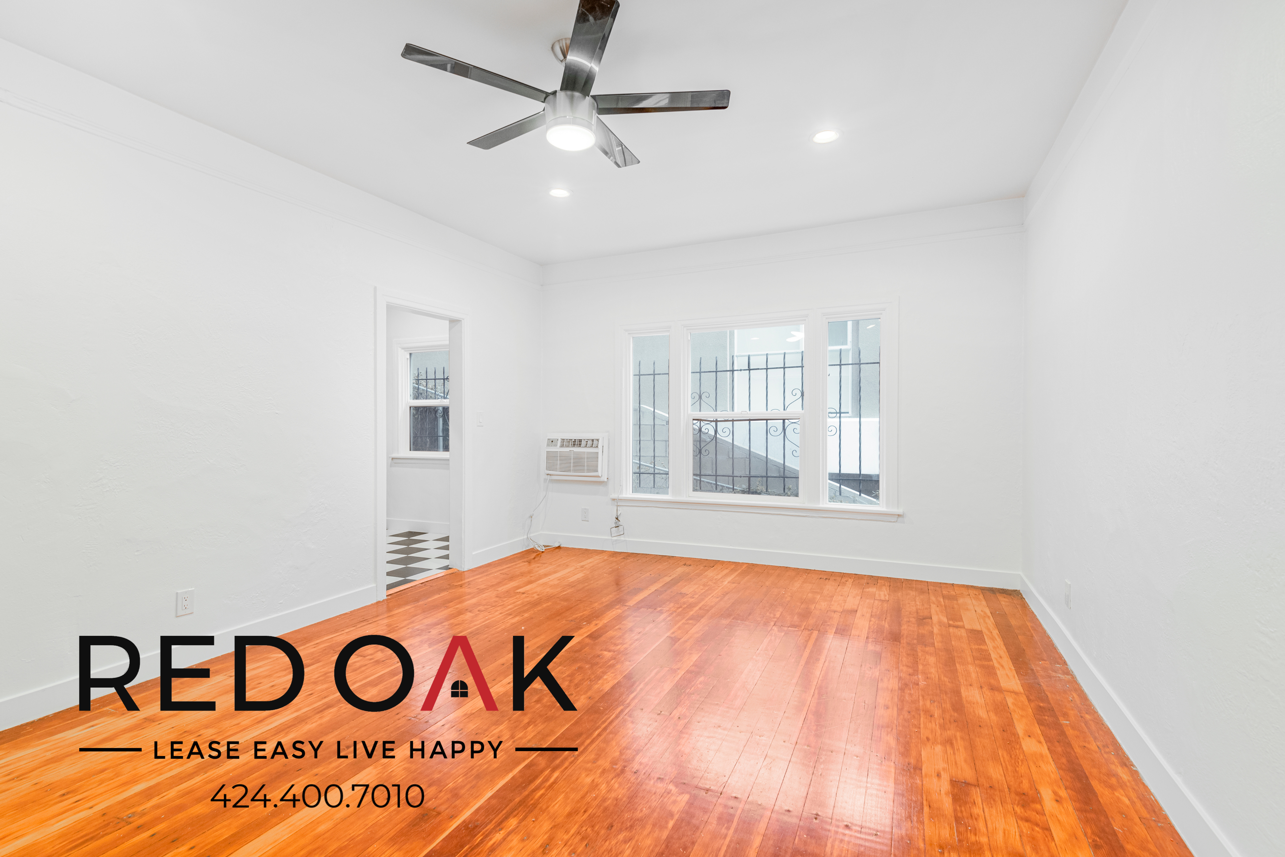 Los Angeles Condo: 1818 Whitley Ave