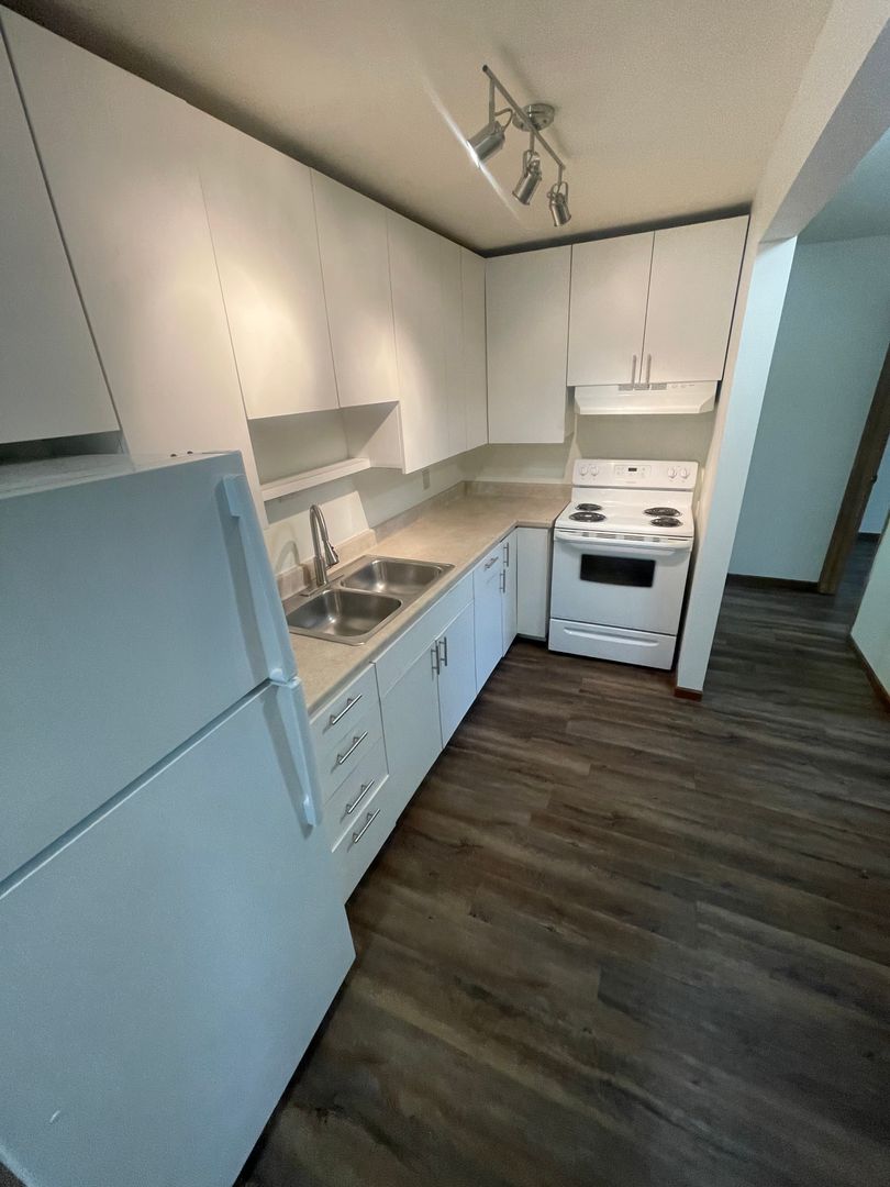 Madison Apartment: 1001 GILBERT Rd