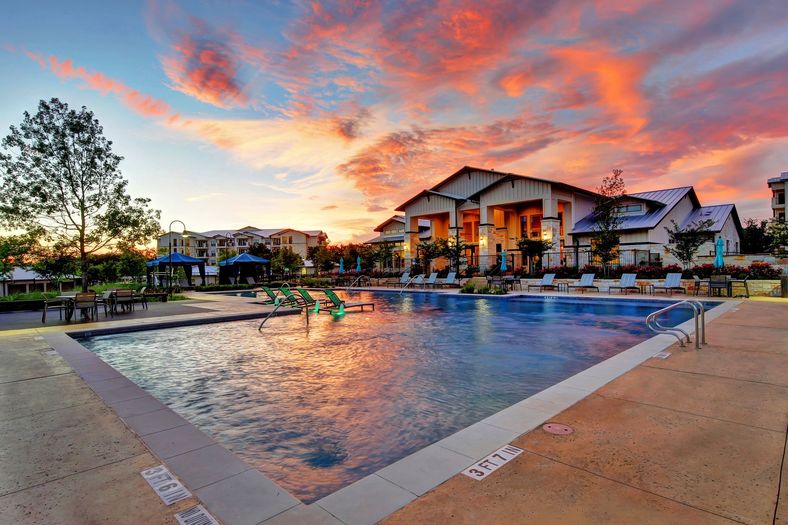 Austin Condo: 9300 Old Bee Caves Road