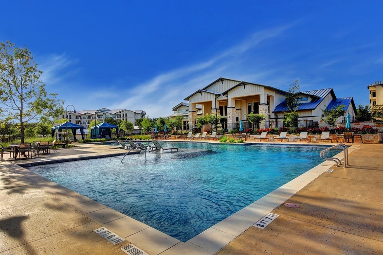 Austin Condo: 9300 Old Bee Caves Road