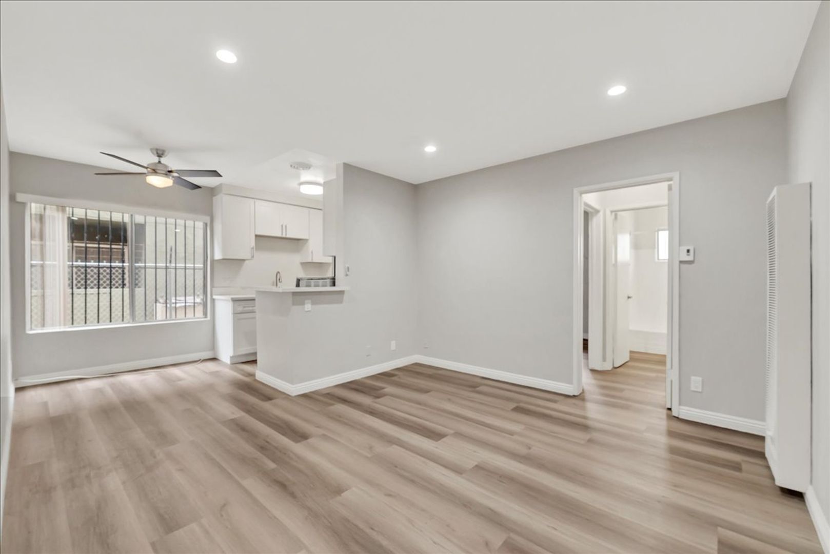 Los Angeles Condo: 12761 Pacific Ave.