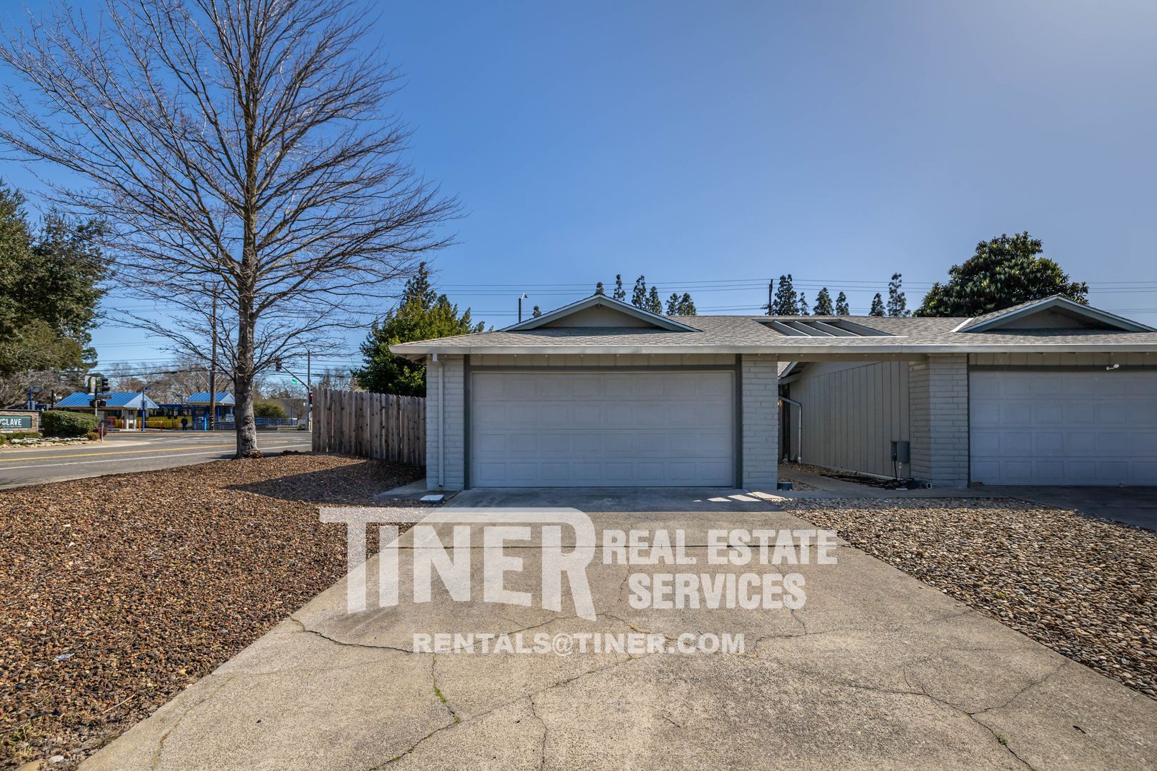 Sacramento House: 9282 Corinthian Cir.