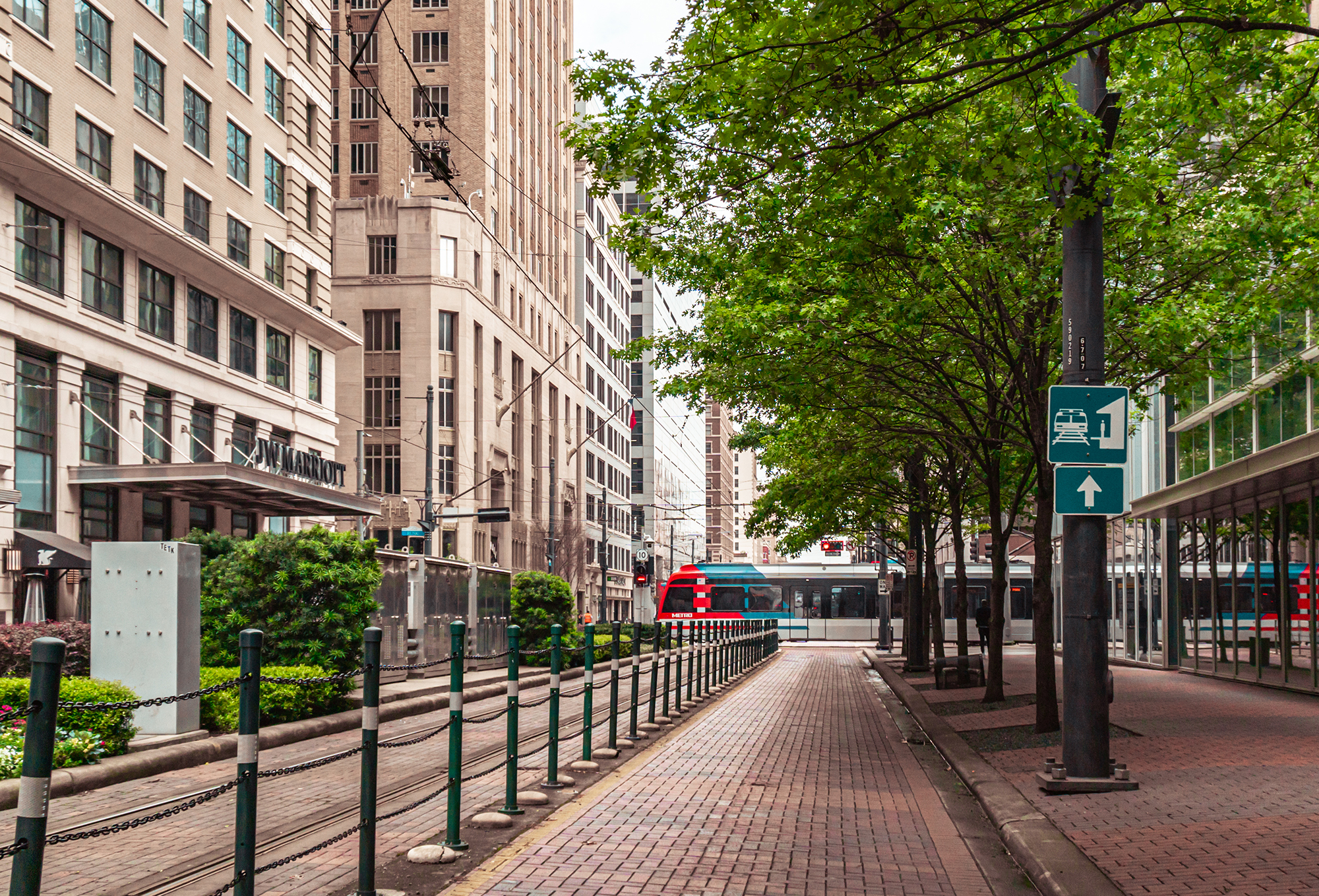 Houston Condo: 1800 Smith St