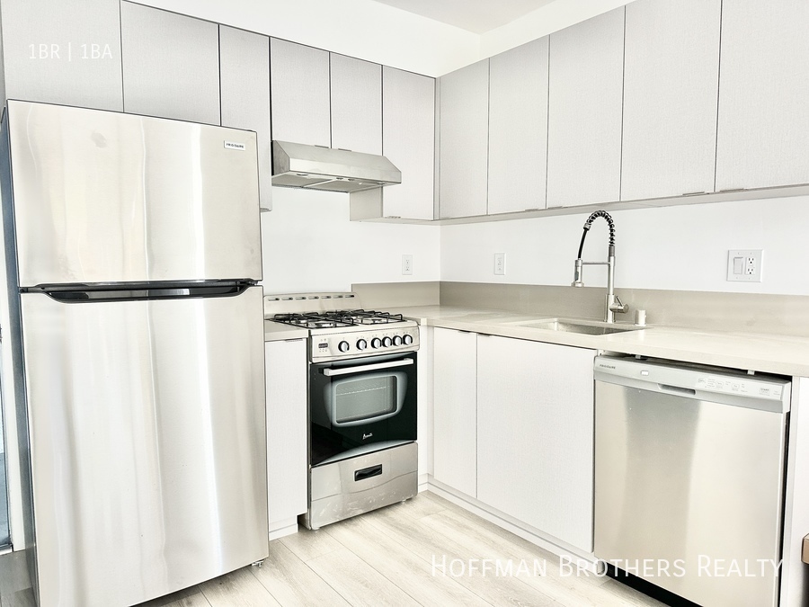 Los Angeles Condo: 316 S Mariposa Ave