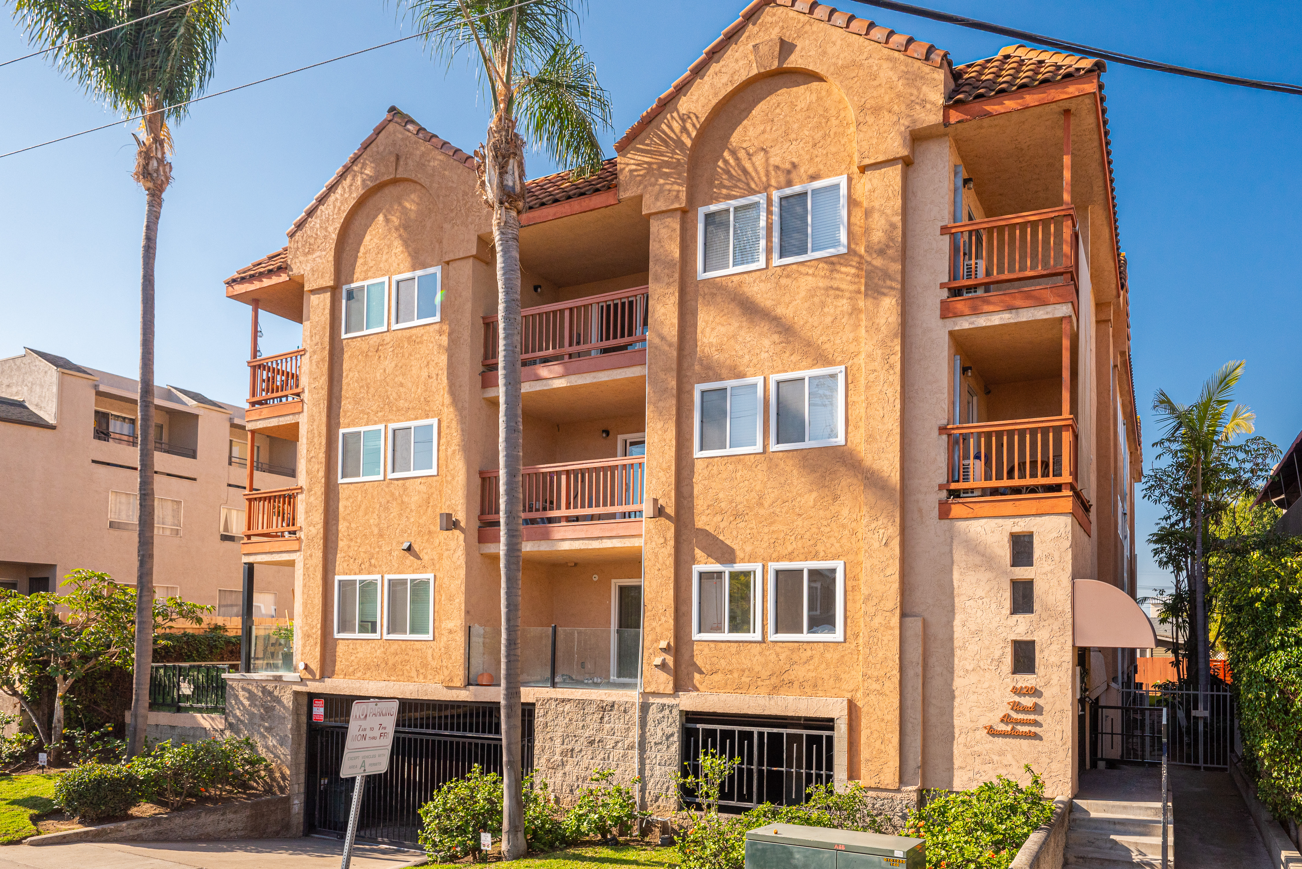 San Diego Townhome: 4120 3rd Ave