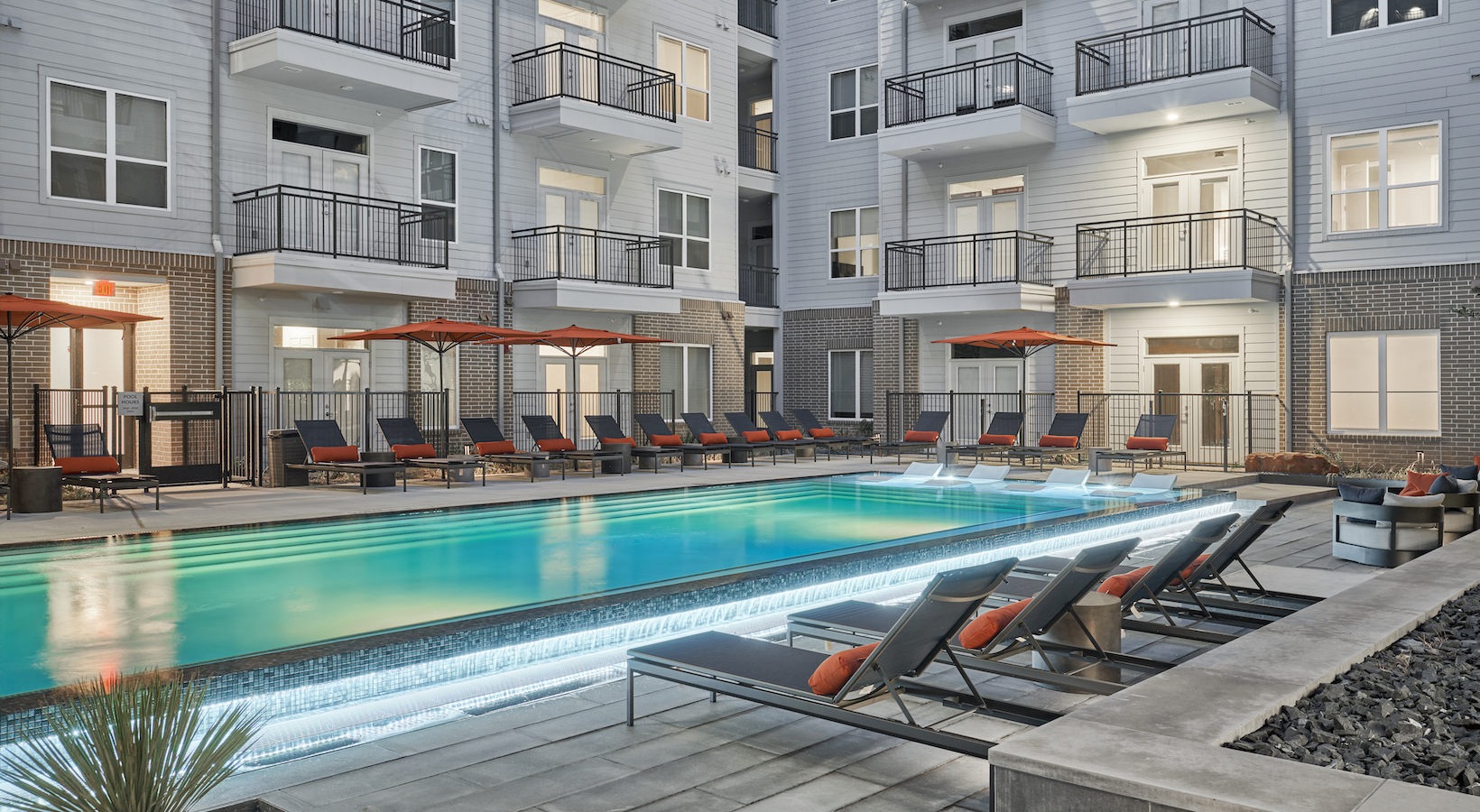 Houston Condo: 2401 W Dallas St