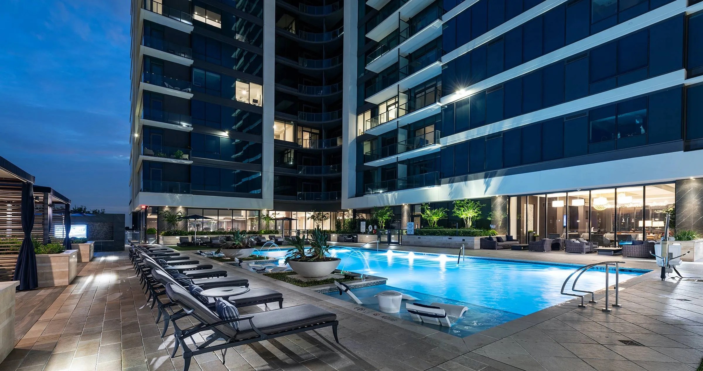 Houston Condo: 1957 W Gray St