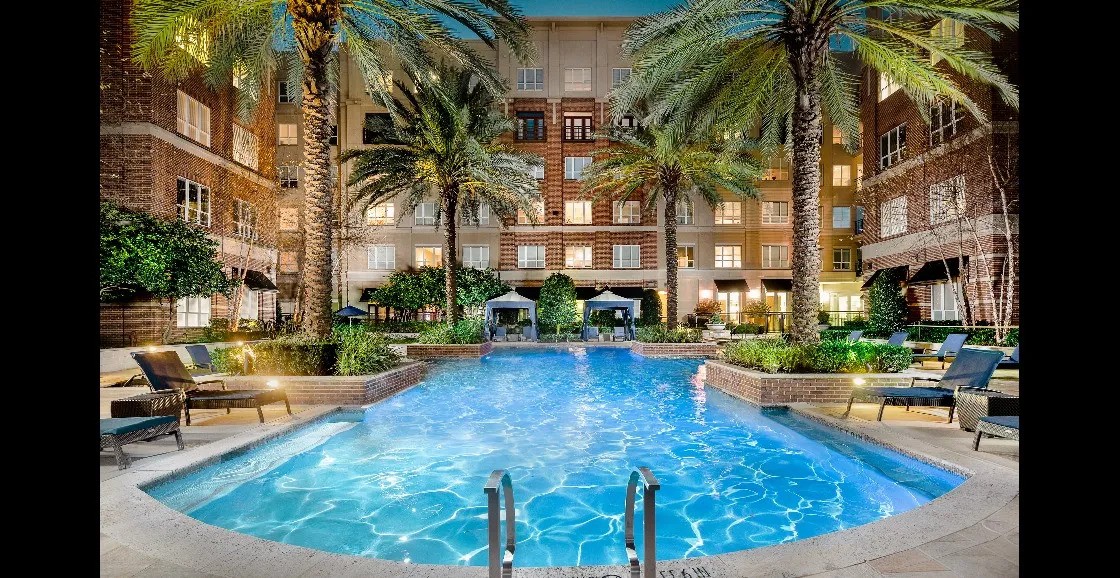 Houston Condo: 2454 Dunstan Rd