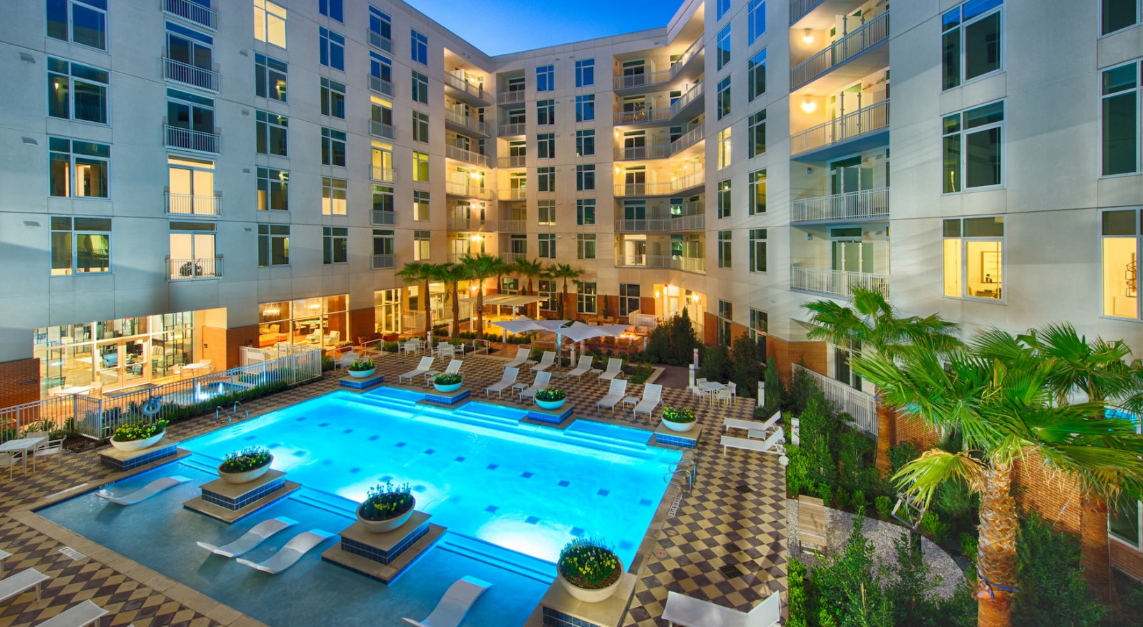 Houston Condo: 1698 Hermann Dr