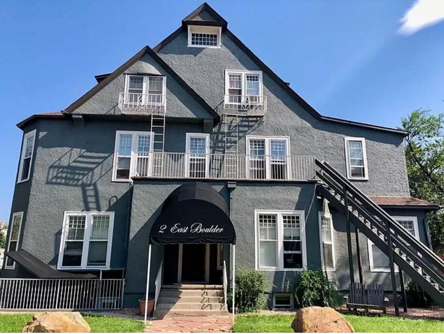 Colorado Springs Condo: 2 E Boulder St