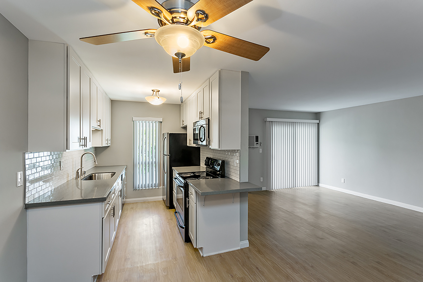 Los Alamitos Apartment: 11152 Wallingsford Rd